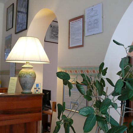 Due Torri Hotel San Severino Marche Ngoại thất bức ảnh