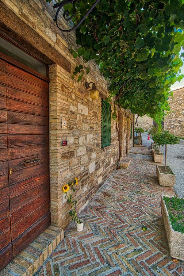 Due Torri Hotel San Severino Marche Ngoại thất bức ảnh